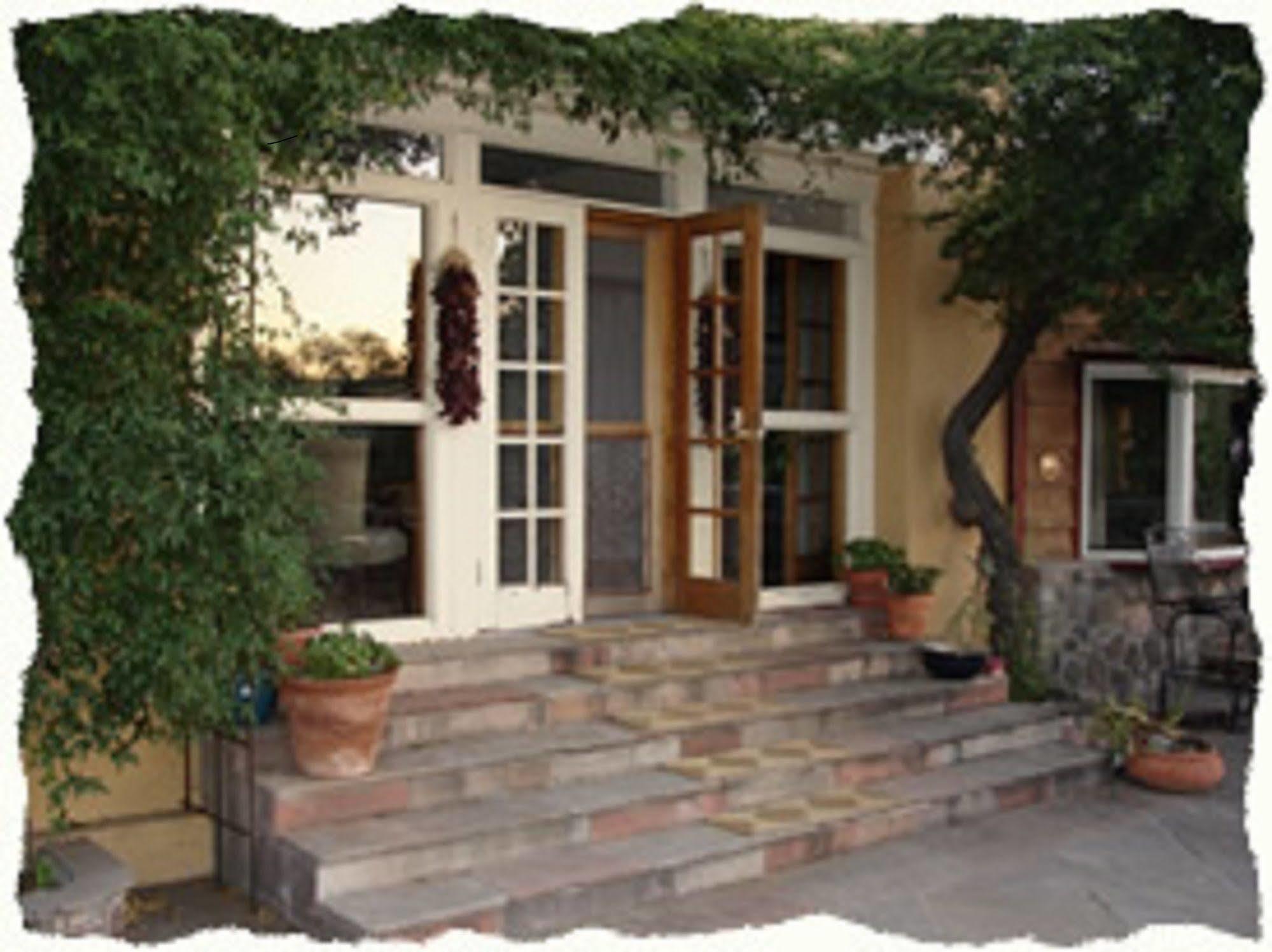 Spirit Tree Inn B&B Patagonia エクステリア 写真