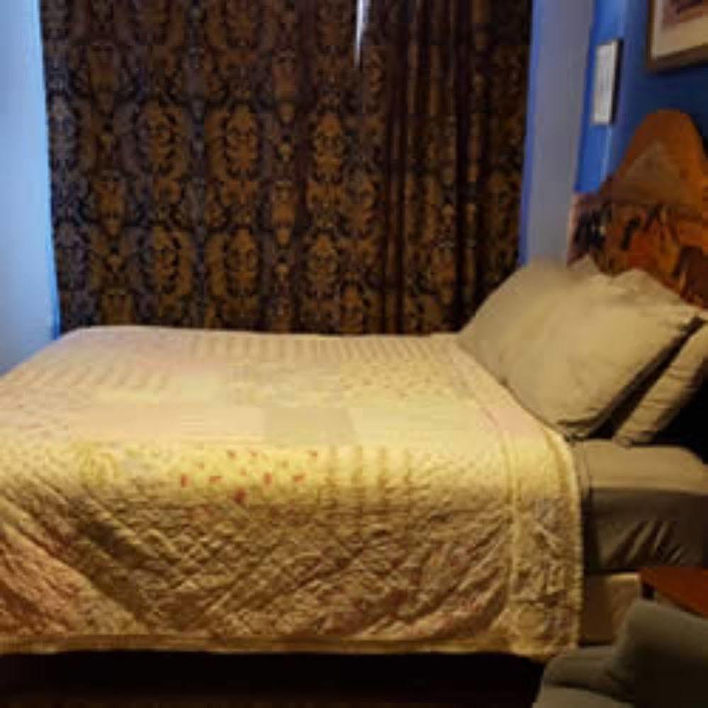 Spirit Tree Inn B&B Patagonia エクステリア 写真